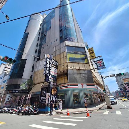 Honest & Warm Hotel Taoyuan Eksteriør bilde