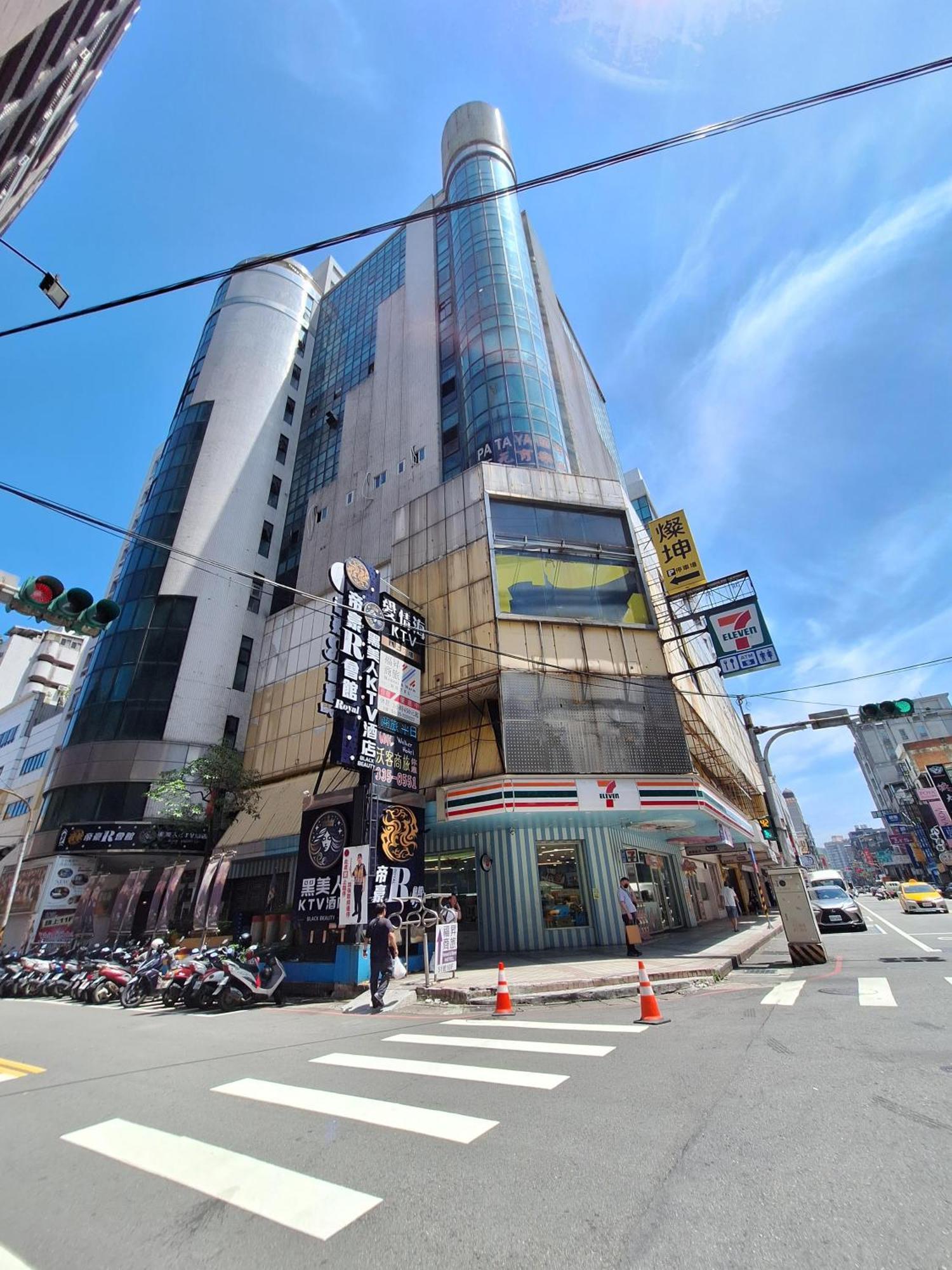 Honest & Warm Hotel Taoyuan Eksteriør bilde