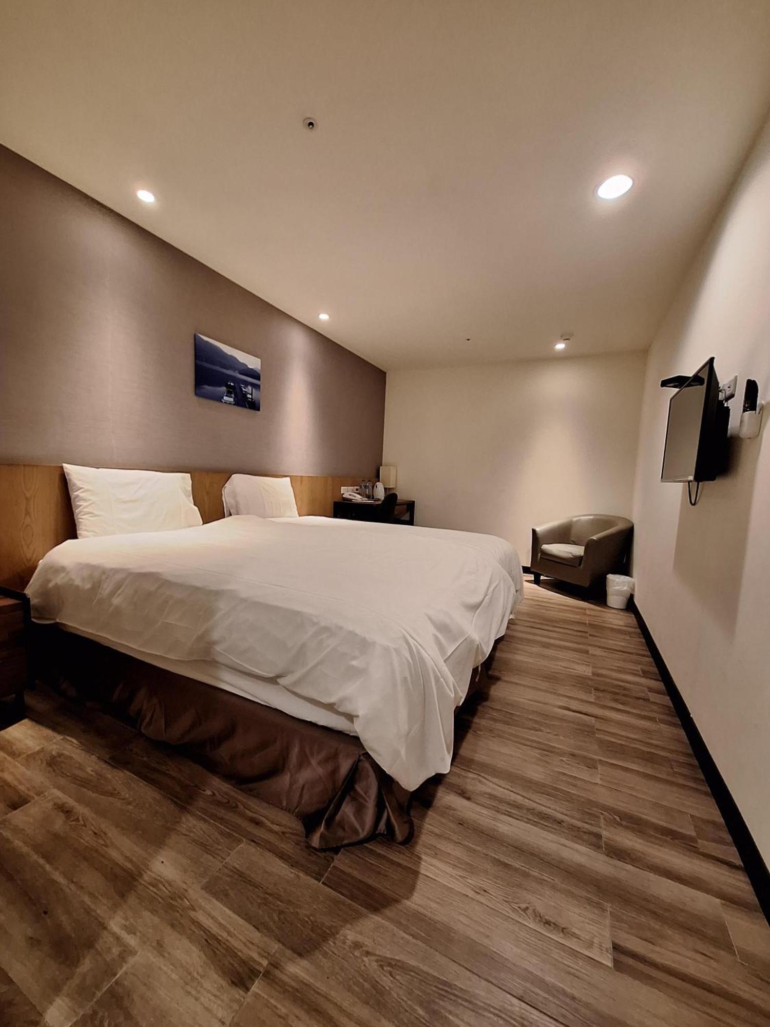 Honest & Warm Hotel Taoyuan Eksteriør bilde