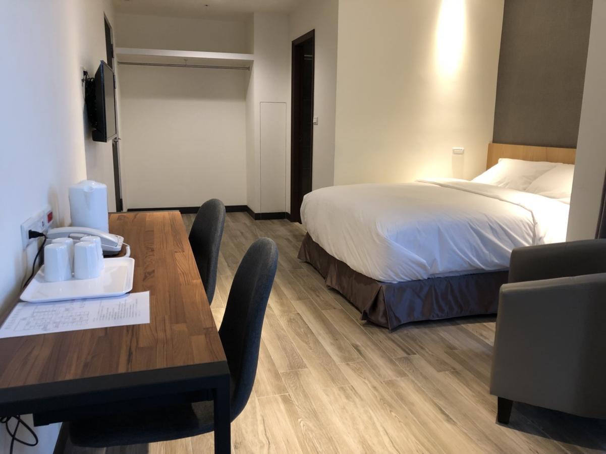 Honest & Warm Hotel Taoyuan Eksteriør bilde