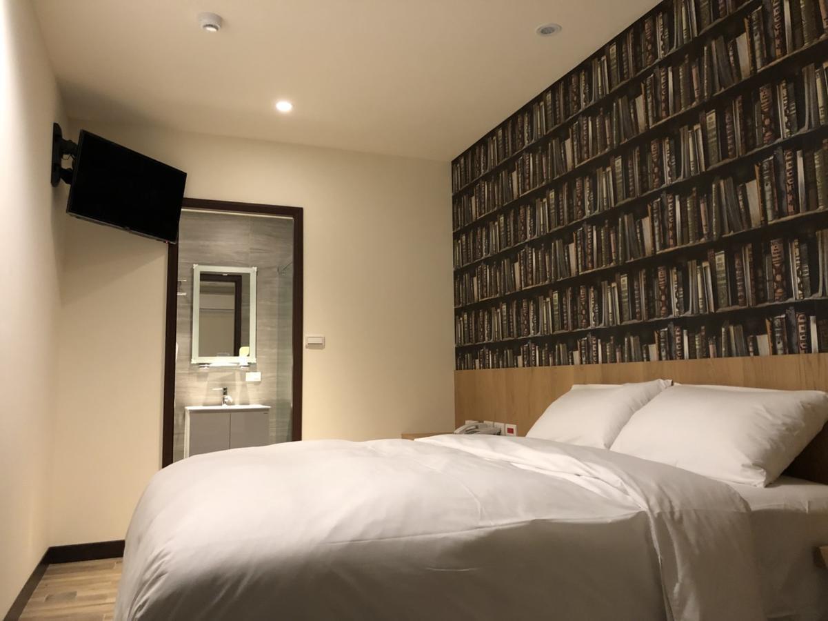 Honest & Warm Hotel Taoyuan Eksteriør bilde